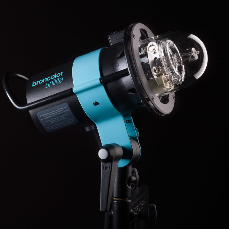 Unilite | Compact and Powerful Lamp & Flash Head | broncolor