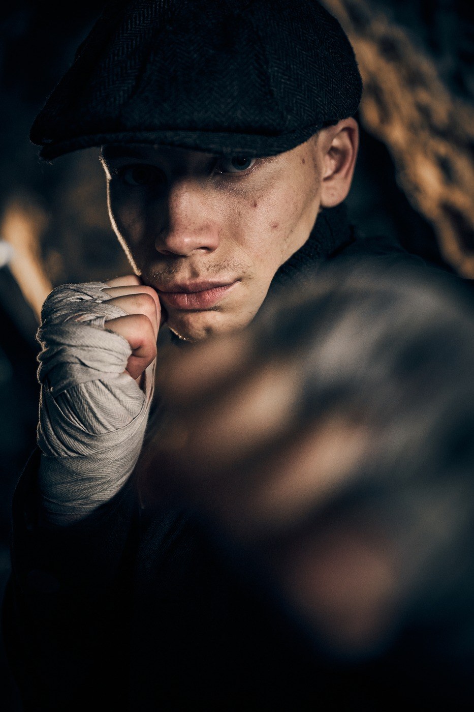 Parzival Rau von Nagell in the cave, guard up